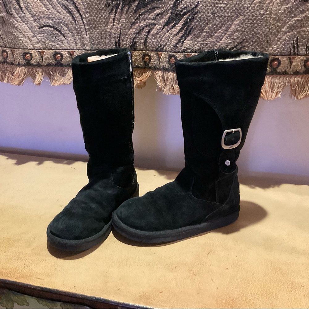 UGG Cargo Boots Size 7